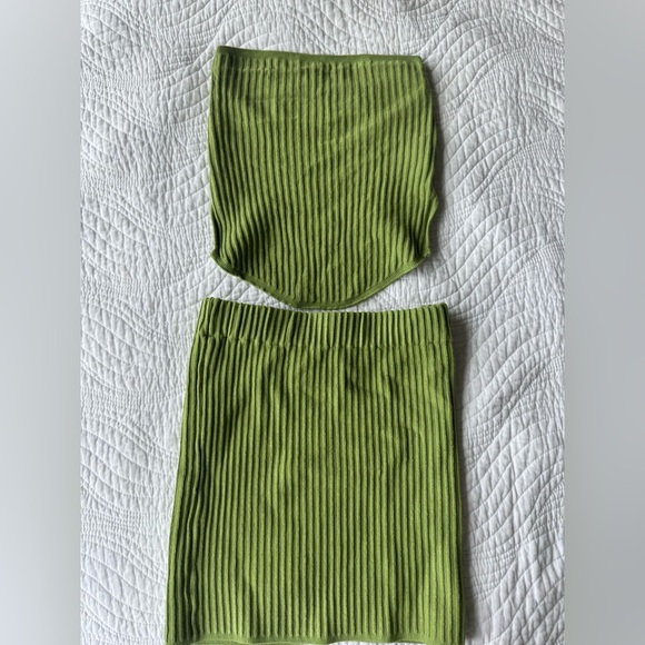 Green Ribbed 2 Piece Set - Picture 3 of 4